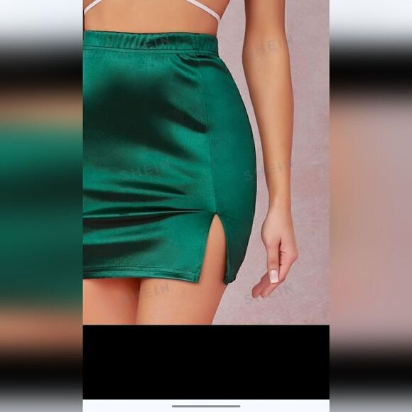 Shein Bae dark green satin high-rise split skirt, nwt - Picture 4 of 7